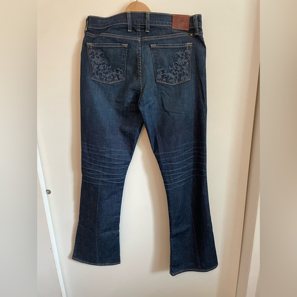 Lucky Brand 🍀  “Sofia boot” woman jeans - Picture 2 of 10
